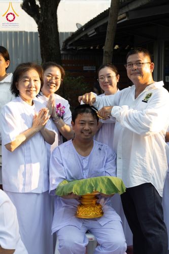 ภาพ No.135736:พิธีปลงผมธรรมทายาท โครงการบรรพชาและอุปสมบทหมู่ รุ่นบูชาธรรม 80 ปี หลวงพ่อธัมมชโย ณ หมู่บ้านบรรลุธรรม วัดพระธรรมกาย วันที่ 7 เมษายน พ.ศ. 2567