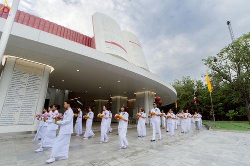 ภาพ No.227384:วันเสาร์ที่ 31 พฤษภาคม พ.ศ. 2568 พิธีเวียนประทักษิณรอบพระอุโบสถ ในพิธีอุปสมบท สามเณรเตรียม DCI รุ่นที่ 22 ณ อุโบสถพระไตรปิฎก วัดพระธรรมกาย