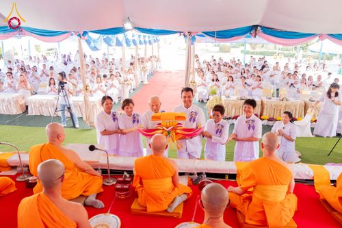 ภาพ No.179864:พิธีทอดกฐินบรมจักรพรรดิ สร้างอุโบสถ 80 ปี บูชาธรรมหลวงพ่อธัมมชโย ณ วัดพระธรรมกายแคลิฟอร์เนีย ประเทศสหรัฐอเมริกา วันอาทิตย์ที่ 10 พฤศจิกายน พ.ศ. 2567