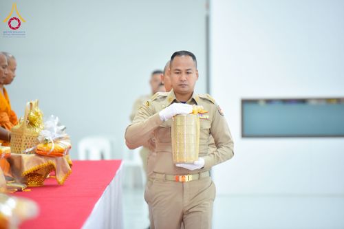 ภาพ No.227105:วันอังคารที่ 3 มิถุนายน พ.ศ. 2568 นายอำเภอคลองหลวง นำพสกนิกรรวมใจภักดิ์ สมเด็จพระนางเจ้าฯ พระบรมราชินี เนื่องในโอกาสวันเฉลิมพระชนมพรรษา ณ อาคารปลูกศรัทธา 2 วัดพระธรรมกาย อ.คลองหลวง จ.ปทุมธานี