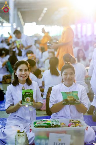 ภาพ No.209354:วันอาทิตย์ที่ 2 มีนาคม พ.ศ. 2568 พิธีตักบาตร ข้าวสารอาหารแห้ง ณ บ้านแก้วเรือนทองคุณยายฯ สภาธรรมกายสากล วัดพระธรรมกาย