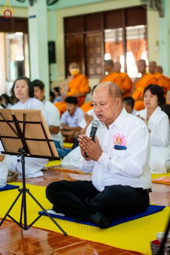 ภาพ No.196850:พิธีทอดผ้าป่าทำนุบำรุงศาสนสถาน ณ วัดโพธิ์เอน ต.บางขุนกอง อ.บางกรวย จ.นนทบุรี ในโครงการธรรมยาตรา กตัญญูบูชา มหาปูชนียาจารย์ พระมงคลเทพมุนี(สด จนฺทสโร) พระผู้ปราบมาร อนุสรณ์สถาน 7 แห่ง ปีที่ 13 วันที่ 17 มกราคม พ.ศ. 2568