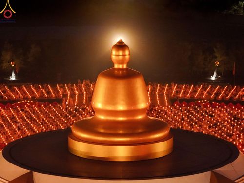 ภาพ No.200629:พิธีจุดประทีปถวายเป็นพุทธบูชา และบูชาธรรมมหาปูชนียาจารย์ ณ อนุสรณ์สถานบางปลา วัดบางปลา อำเภอบางเลน จังหวัดนครปฐม ในโครงการธรรมยาตรา กตัญญูบูชา มหาปูชนียาจารย์ พระมงคลเทพมุนี(สด จนฺทสโร) พระผู้ปราบมาร อนุสรณ์สถาน 7 แห่ง ปีที่ 13 วันที่ 23 มกราคม พ.ศ. 2568