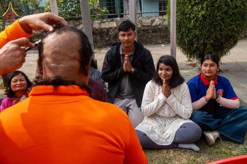 ภาพ No.209792:วันที่ 28 กุมภาพันธ์ พ.ศ.2568 พิธีเปิดโครงการบวชสามเณร พิธีถวายไทยธรรม พิธีขอขมามอบผ้าไตร  ณ เมืองปาตัน ประเทศเนปาล