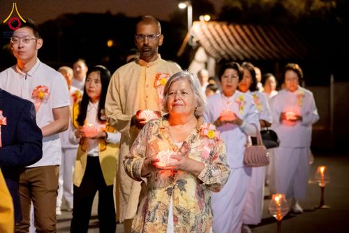 ภาพ No.225809:วันอาทิตย์ที่ 11 พฤษภาคม พ.ศ. 2568 วัดพระธรรมกายแคลิฟอร์เนีย จัดงานวิสาขบูชานานาชาติ และถวายมหาสังฆทานคณะสงฆ์ 120 รูป