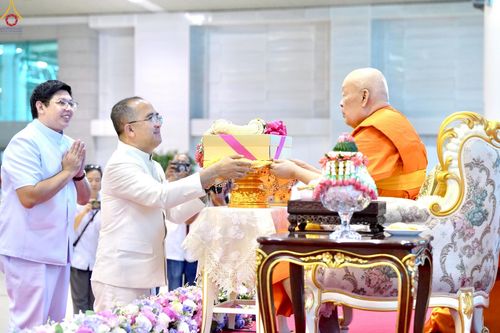 ภาพ No.236369:วันที่ 3 สิงหาคม พ.ศ. 2568 พิธีถวายมหาสังฆทานคณะสงฆ์ 2,000 กว่าวัดทั่วประเทศ ปีที่ 25 , พิธีถวายไทยธรรมคณะสงฆ์ 323 วัด 4 จังหวัดชายแดนภาคใต้ ณ วัดพระธรรมกาย