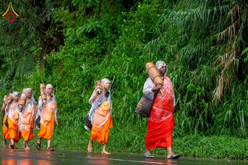 ภาพ No.226272:วันที่ 7-10 พฤษภาคม พ.ศ. 2568 โครงการเดินธรรมยาตรา สยาม-ลังกา ธรรมยาตรา ฉลองเทศกาลวิสาขบูชาแห่งชาติ ศรีลังกา บูชาธรรม 81 ปี หลวงพ่อธัมมชโย เมืองนูวราอิลิยา ประเทศศรีลังกา