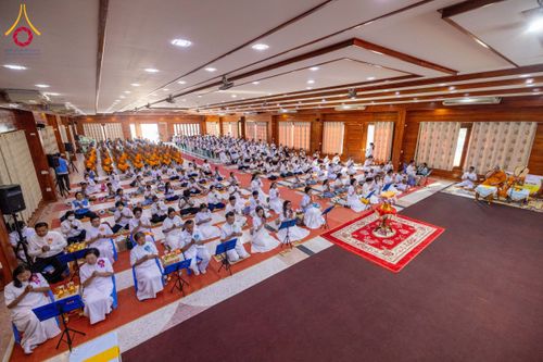 ภาพ No.200046:พิธีทอดผ้าป่าทำนุบำรุงศาสนสถาน ณ วัดบางไผ่นารถ ตำบลบางไทรป่า อำเภอบางเลน จังหวัดนครปฐม ในโครงการธรรมยาตรา กตัญญูบูชา มหาปูชนียาจารย์ พระมงคลเทพมุนี(สด จนฺทสโร) พระผู้ปราบมาร อนุสรณ์สถาน 7 แห่ง ปีที่ 13 วันที่ 22 มกราคม พ.ศ. 2568