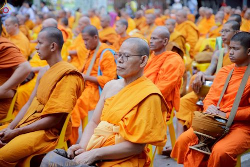 ภาพ No.245271:วันอาทิตย์ที่ 14 กันยายน พ.ศ. 2568 ตักบาตรพระ 555 รูป มหากุศล  น้อมถวายเป็นพุทธบูชา ณ หอนาฬิกาเบตง อ.เบตง จ.ยะลา