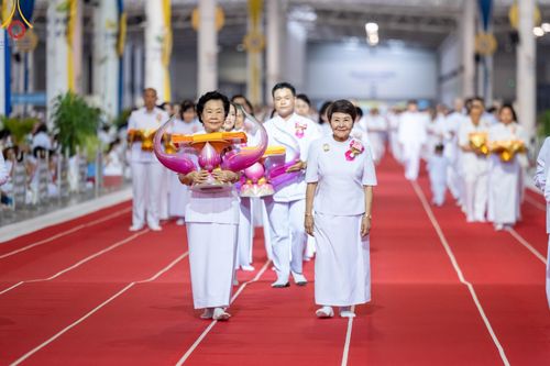 ภาพ No.154521:พิธีทอดผ้าป่าสมทบกฐินวัดพระธรรมกาย และสมทบกฐิน 30,000 วัดทั่วไทย ครั้งที่ 2 ณ สภาธรรมกายสากล วัดพระธรรมกาย วันอังคารที่ 17 กันยายน พ.ศ. 2567