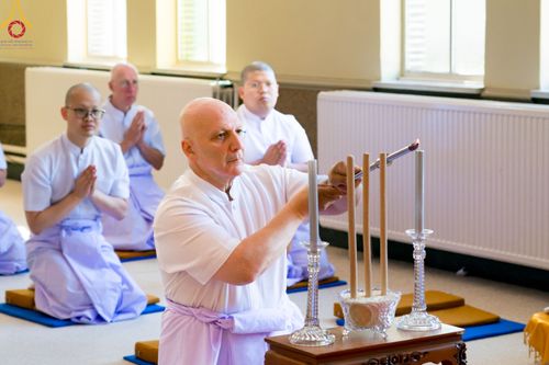 ภาพ No.83839:พิธีเวียนประทักษิณ,พิธีบรรพชาและพิธีอุปสมบทหมู่ ในโครงการอบรมพระธรรมทายาทในทวีปยุโรป  รุ่นที่ 9 วันอาทิตย์ที่ 16 กรกฎาคม พ.ศ. 2566 ณ วัดพระธรรมกายเบเนลักซ์  ประเทศเบลเยียม