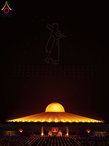 ภาพ No.307158:วันที่ 31 มกราคม พ.ศ. 2569  พิธีจุดประทีปธรรมถวายเป็นพุทธบูชา  และบูชาธรรมมหาปูชนียาจารย์ (ภาพชุดที่ 1) ณ วัดพระธรรมกาย ปทุมธานี ในโครงการธรรมยาตรา กตัญญูบูชา มหาปูชนียาจารย์ พระมงคลเทพมุนี(สด จนฺทสโร) พระผู้ปราบมาร อนุสรณ์สถาน 7 แห่ง ปีที่ 14