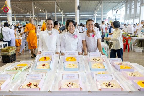 ภาพ No.306855:วันที่ 31 มกราคม พ.ศ. 2569 พิธีถวายภัตตาหารเป็นสังฆทาน แด่พระธรรมยาตรา ณ วัดพระธรรมกาย  จังหวัดปทุมธานี ในโครงการธรรมยาตรา กตัญญูบูชา มหาปูชนียาจารย์ พระมงคลเทพมุนี(สด จนฺทสโร) พระผู้ปราบมาร อนุสรณ์สถาน 7 แห่ง ปีที่ 14