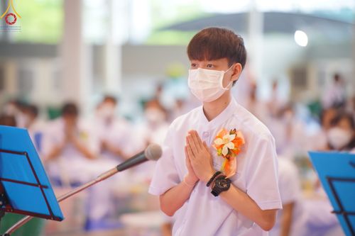 ภาพ No.78799:พิธีตักบาตร ข้าวสารอาหารแห้ง พิธีบูชาข้าวพระ ในวันอาทิตย์ต้นเดือนที่ 2 เมษายน พ.ศ. 2566