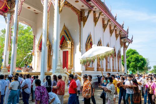 ภาพ No.63799:พิธีทอดกฐินสามัคคีทั่วไทย 5,000 วัด โดยคณะศิษยานุศิษย์วัดพระธรรมกาย น้อมบูชาธรรม 78 ปี หลวงพ่อธัมมชโย วันที่ 5 พฤศจิกายน พ.ศ. 2565 ณ วัดโพธิ์นางเทรา อ.เมือง จ.สุพรรณบุรี