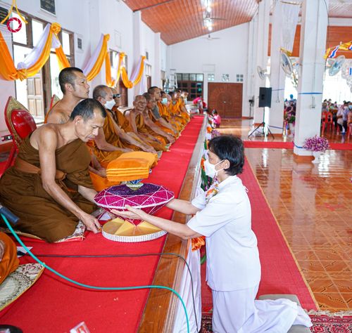 ภาพ No.63812:พิธีทอดกฐินสามัคคีทั่วไทย 5,000 วัด โดยคณะศิษยานุศิษย์วัดพระธรรมกาย น้อมบูชาธรรม 78 ปี หลวงพ่อธัมมชโย วันที่ 5 พฤศจิกายน พ.ศ. 2565 วัดเวฬุวันคิรีวงค์ อ.ด่านช้าง จ.สุพรรณบุรี