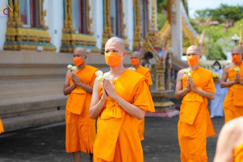 ภาพ No.66237:พิธีอุปสมบท วัดราษฎร์นิยมธรรม  อ.บางพลี จ.สมุทรปราการ รับบุญจัดงานโดยสำนักสถาบันพัฒนาเยาวชนโลก เมื่อวันที่ 7 ธันวาคม พ.ศ. 2565