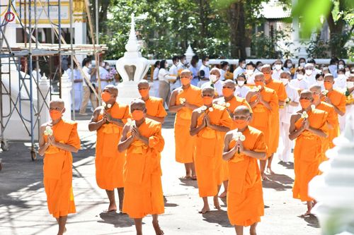 ภาพ No.66993:พิธีอุปสมบทวัดพันเสด็จนอก อ.ศรีราชา จ.ชลบุรี รับบุญจัดงานโดย สำนักพัฒนาเยาวชนโลก เมื่อวันที่ 7 ธันวาคม พ.ศ. 2565