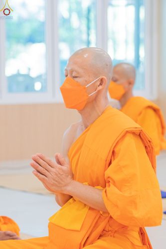 ภาพ No.65997:พิธีอุปสมบทวัดเขาตะแบก อ.ศรีราชา จ.ชลบุรี รับบุญจัดงานโดยสำนักพัฒนาเยาวชนโลก เมื่อวันที่ 7 ธันวาคม พ.ศ. 2565