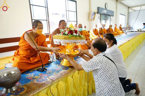 ภาพ No.64810:พิธีทอดกฐินสามัคคีทั่วไทย 5,000 วัด โดยคณะศิษยานุศิษย์วัดพระธรรมกาย น้อมบูชาธรรม 78 ปี หลวงพ่อธัมมชโย  วันจันทร์ที่ 7 พฤศจิกายน พ.ศ. 2565  ณ วัดสระบัว อำเภอธัญบุรี จังหวัดปทุมธานี