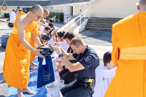 ภาพ No.64147:พิธีทอดกฐินสามัคคี เพื่อการเผยแผ่วิชชาธรรมกายและมหาปฏิสังขรณ์ วัดพระธรรมกายเท็กซัส ประเทศสหรัฐอเมริกา วันอาทิตย์ที่ 30 เดือนตุลาคม พ.ศ. 2565