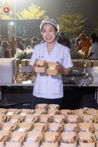 ภาพ No.295441:วันที่ 16 มกราคม พ.ศ. 2569 พิธีถวายภัตตาหารเป็นสังฆทาน แด่พระธรรมยาตรา ณ วัดโบสถ์บน ต.บางคูเวียง จ.นนทบุรี อนุสรณ์สถานลำดับที่ 4 สถานที่เกิดด้วยกายธรรม ในโครงการธรรมยาตรา กตัญญูบูชา มหาปูชนียาจารย์ พระมงคลเทพมุนี(สด จนฺทสโร) พระผู้ปราบมาร อนุสรณ์สถาน 7 แ