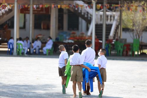 ภาพ No.67035:พิธีอุปสมบทวัดหนองกระดี่ อ.สองพี่น้อง จ.สุพรรณบุรี รับบุญจัดงานโดย สำนักพัฒนาเยาวชนโลก เมื่อวันที่ 7 ธันวาคม พ.ศ. 2565