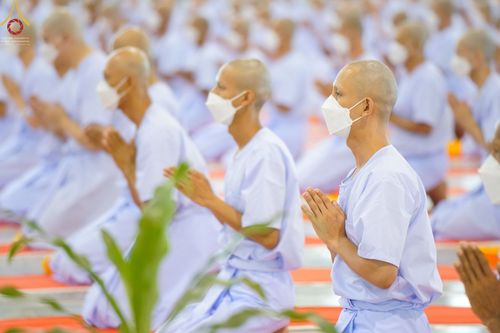 ภาพ No.64312:พิธีบรรพชาสามเณรธรรมทายาท โครงการอุปสมบทบูชาธรรมมหาปูชนียาจารย์ วันเสาร์ที่ 26 พฤศจิกายน พ.ศ. 2565 ณ วัดพระธรรมกาย จ.ปทุมธานี