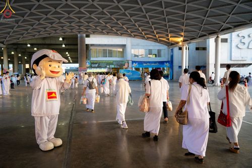 ภาพ No.68656:พิธีตักบาตรฉลองพระใหม่ วันที่ 1 มกราคม พ.ศ. 2566 ณ วัดพระธรรมกาย จ.ปทุมธานี