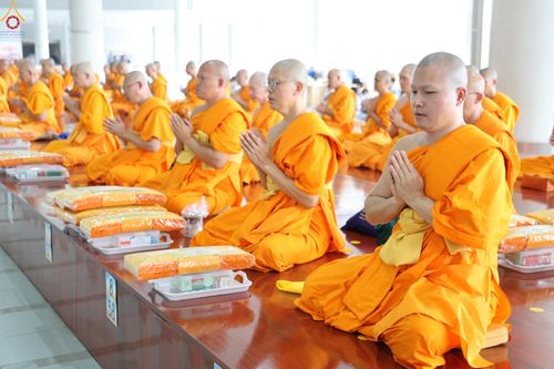 ภาพ No.317619:วันพฤหัสบดีที่ 2 เมษายน พ.ศ.2569 พิธีบุพเปตพลี ครั้งที่ 180 ณ หอฉันคุณยายอาจารย์ฯ วัดพระธรรมกาย