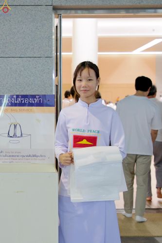 ภาพ No.329006:วันอาทิตย์ที่ 17 พฤษภาคม พ.ศ.2569 พิธีร่วมบุญการศึกษาพระภิกษุสามเณร (หนังสือบาลี นักธรรม ทางก้าวหน้า World-Pec) ณ ห้องแก้วสารพัดนึก 2 วัดพระธรรมกาย
