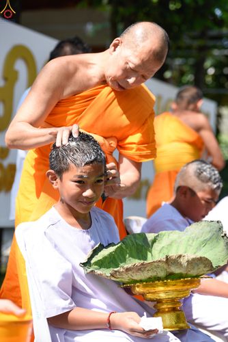 ภาพ No.317393:วันพุธที่ 1 เมษายน พ.ศ. 2569 พิธีตัดปอยผมยุวธรรมทายาท โครงการบรรพชาสามเณรฟื้นฟูพระพุทธศาสนา (ภาคฤดูร้อน) ปิดเทอมเติมธรรม ณ ศูนย์ปฏิบัติธรรมบุญประสาน จ.สระบุรี