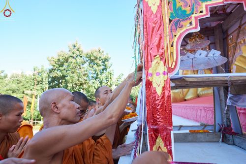 ภาพ No.65699:พิธีถวายพระบรมสารีริกธาตุ เพื่อประดิษฐาน ณ พระพุทธรูปปางไสยยาสน์ ที่ยาวที่สุดในบังกลาเทศ  วันที่ 22 พฤศจิกายน พ.ศ. 2565