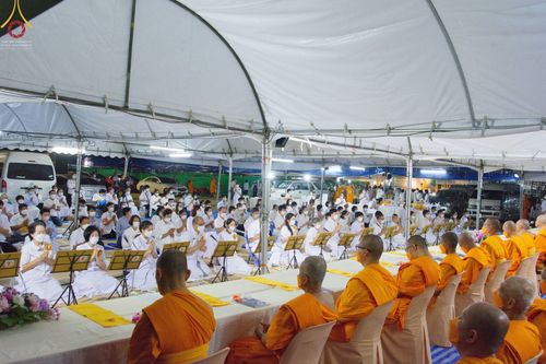 ภาพ No.70344:พิธีถวายภัตตาหารเป็นสังฆทาน แด่คณะพระธรรมยาตราฯ ในโครงการธรรมยาตราฯ ปีที่ 11 ณ อนุสรณ์สถานคลองบางนางแท่น อ.สามพราน จ.นครปฐม วันที่ 12 มกราคม พ.ศ. 2566