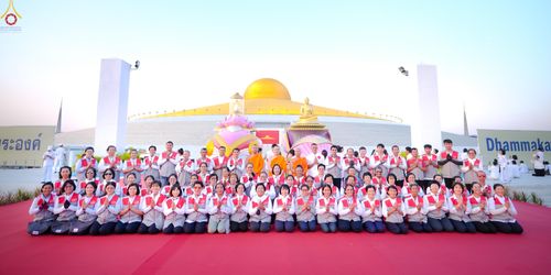 ภาพ No.306518:ภาพเบื้องหลังอาสาสมัครรวมใจ ชุดที่ 5 ในโครงการธรรมยาตรา กตัญญูบูชา มหาปูชนียาจารย์ พระมงคลเทพมุนี(สด จนฺทสโร) พระผู้ปราบมาร อนุสรณ์สถาน 7 แห่ง ปีที่ 14