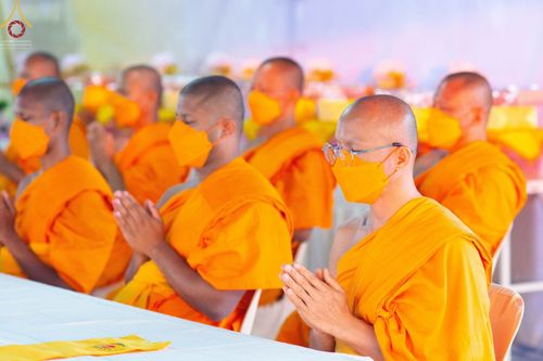 ภาพ No.73960:พิธีถวายภัตตาหารเป็นสังฆทาน แด่คณะพระธรรมยาตราฯ ในโครงการธรรมยาตรากตัญญูบูชา มหาปูชนียาจารย์ พระมงคลเทพมุนี(สด จนฺทสโร) พระผู้ปราบมาร อนุสรณ์สถาน 7 แห่ง ปีที่ 11 วันที่ 24 มกราคม พ.ศ. 2566