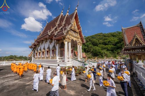 พิธีอุปสมบทวัดเขาชีธรรมนิมิต อ.ศรีราชา จ.ชลบุรี รับบุญจัดงานโดยสำนักพัฒนาเยาวชนโลก เมื่อวันที่ 7 ธันวาคม พ.ศ. 2565