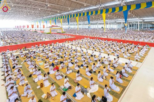 พิธีบูชาข้าวพระ ในวันทอดกฐินสามัคคี อาทิตย์ต้นเดือนที่ 5 พฤศจิกายน พ.ศ. 2566 ณ วัดพระธรรมกาย จ.ปทุมธานี