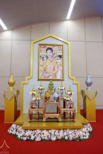 ภาพ No.67557:คณะสงฆ์วัดพระธรรมกาย และศูนย์ส่งเสริมทั่วโลกเจริญพระพุทธมนต์ และปฏิบัติธรรมเจริญสมาธิภาวนาเพื่อถวายพระพรชัยมงคลแด่ สมเด็จพระเจ้าลูกเธอ เจ้าฟ้าพัชรกิติยาภา นเรนทิราเทพยวดี กรมหลวงราชสาริณีสิรพัชร มหาวัชรราธิดา