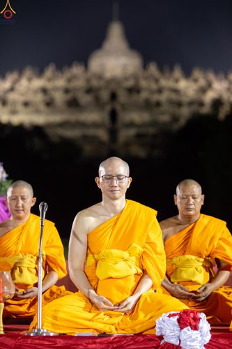 ภาพ No.333302:วันอาทิตย์ที่ 31 พฤษภาคม พ.ศ. 2569 MBMI ,WALUB , มูลนิธิธรรมกาย , การท่องเที่ยวและการบินแห่งอินโดนีเซีย (injourney destinations) , สหภาพพระธรรมทูตไทยในอินโดนีเซีย-แอฟริกา และเครือข่าย คณะสงฆ์มหายาน , วัชรยาน และเถรวาท ในอินโดนีเซีย ร่วมกันการจัดงานเฉลิมฉ