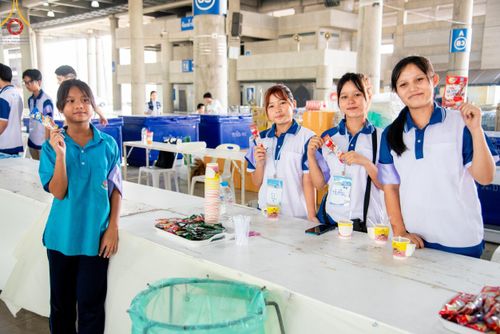 ภาพ No.59459:การอบรมอาสาสมัคร  เตรียมงานและจัดถวายภัตตาหาร แด่พระสังฆาธิการ 10,000 กว่าวัดทั่วประเทศ ในวันที่ 21-22 เมษายน พ.ศ.2567 เพื่องานวันคุ้มครองโลก จัดโดย ชมรมพุทธศาสตร์สากลฯ