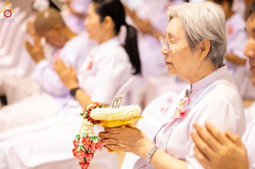 ภาพ No.154379:พิธีบูชาครูผู้ค้นพบวิชชาธรรมกาย ณ สภาธรรมกายสากล วัดพระธรรมกาย วันอังคารที่ 17 กันยายน พ.ศ. 2567