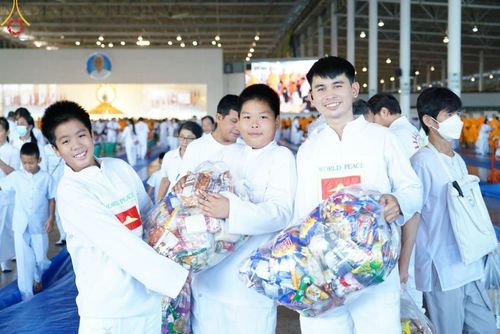 ภาพ No.186680:V.48 ผลงาน V-Peace ปลายปี 2567 ภาพโดย : ช่างภาพ V-Peace และ ช่างภาพศูนย์ภาพนิ่ง