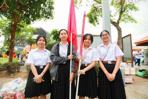 ภาพ No.126878:V.30 เต็มที่ เพื่อโคราช การเตรียมงาน ปฏิบัติงาน และเก็บงาน ของเจ้าหน้าที่หน่วยงานต่างๆ ทุกภาคส่วน เพื่อพิธีทำบุญเมืองนครราชสีมา ฉลอง 556 ปี ตักบาตรพระ 10,000 รูป ในวันเสาร์ที่ 2 มีนาคม พ.ศ.2567 ณ อนุสาวรีย์ท้าวสุรนารี จ.นครราชสีมา จัดโดย คณะสงฆ์จังหวัดนค