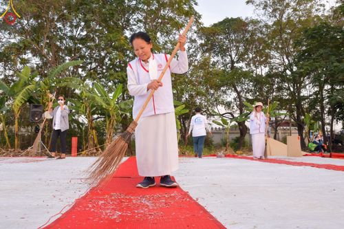 ภาพ No.111714:V.10 เก่งกล้า การเตรียมงาน เก็บงาน การรับบุญของเจ้าหน้าที่หน่วยงานต่างๆ เพื่อโครงการธรรมยาตรา กตัญญูบูชามหาปูชนียาจารย์ พระมงคลเทพมุนี (สด จนฺทสโร) พระผู้ปราบมาร อนุสรณ์สถาน 7 แห่ง ปีที่ 12 ระหว่างวันที่ 2 - 31 มกราคม พ.ศ.2567