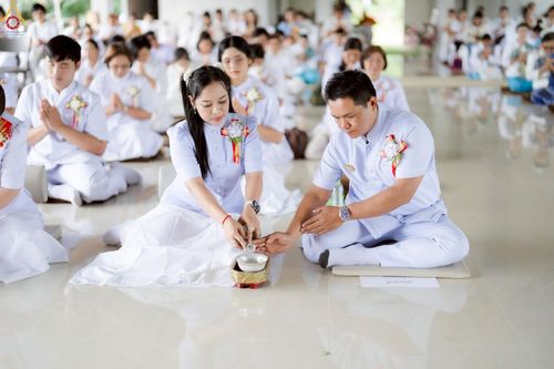 ภาพ No.234320:พิธีมุทิตาสักการะ "พระสิริรัตนเมธี" เจ้าคณะจังหวัดเลย ,พิธีถวายไทยธรรม ๙ วัด และพิธีทอดผ้าป่าเพื่อสร้างทุกสิ่ง  ในวาระทำบุญครบรอบ ๑๐ ปี ณ ศูนย์ปฏิบัติธรรมแก้วภูเรือ อ.ภูเรือ จ.เลย