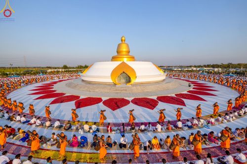 ภาพ No.116729:พิธีต้อนรับพระธรรมยาตรา ปีที่ 12 ณ อนุสรณ์สถานบางปลา จ.นครปฐม วันที่ 21 มกราคม พ.ศ. 2567