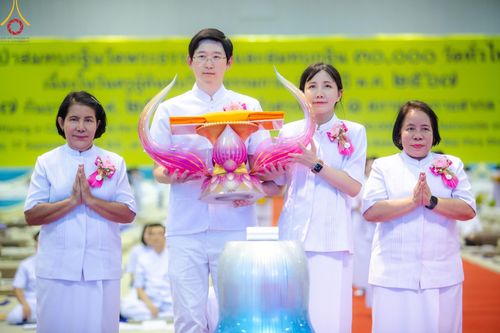 ภาพ No.154606:พิธีทอดผ้าป่าสมทบกฐินวัดพระธรรมกาย และสมทบกฐิน 30,000 วัดทั่วไทย ครั้งที่ 2 ณ สภาธรรมกายสากล วัดพระธรรมกาย วันอังคารที่ 17 กันยายน พ.ศ. 2567