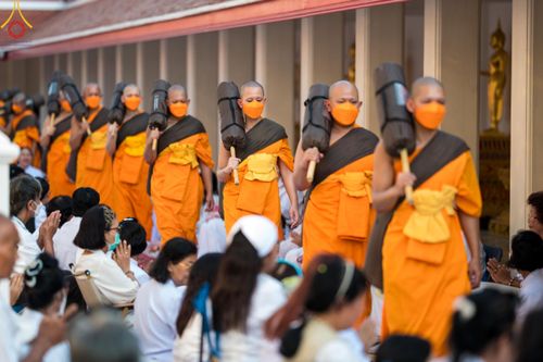 ภาพ No.110497:พิธีต้อนรับพระธรรมยาตรา ในโครงการธรรมยาตรากตัญญูบูชา มหาปูชนียาจารย์ พระมงคลเทพมุนี(สด จนฺทสโร) พระผู้ปราบมาร อนุสรณ์สถาน 7 แห่ง ปีที่ 12 วันที่ 11 มกราคม พ.ศ. 2567 ณ อนุสรณ์สถานลำดับที่ 3 สถานที่เกิดใหม่ในเพศสมณะ วัดสองพี่น้อง จ.สุพรรณบุรี