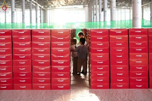 ภาพ No.212132:วันจันทร์ที่ 17 มีนาคม พ.ศ. 2568 บุญบรรจุกล่องไทยธรรม เพื่อถวายแด่พระสังฆาธิการ 40,000 กว่าวัดทั่วไทย ในวันคุ้มครองโลก 22 เมษายน พ.ศ. 2568 ณ บ้านแก้วเรือนทองคุณยายฯ วัดพระธรรมกาย